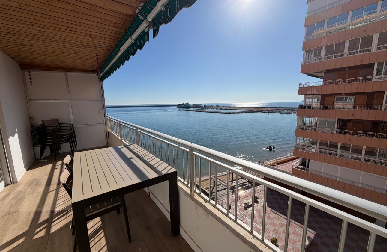 Resale - Apartment - Torrevieja - Playa del Acequión