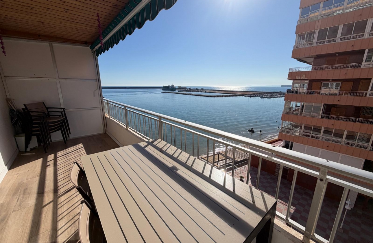 Resale - Apartment - Torrevieja - Playa del Acequión