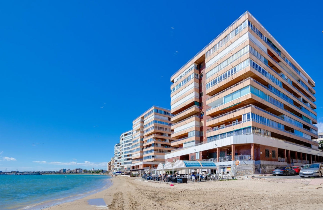 Resale - Apartment - Torrevieja - Playa del Acequión
