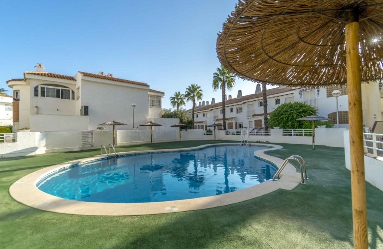Resale - Apartment - Orihuela Costa - Aguamarina