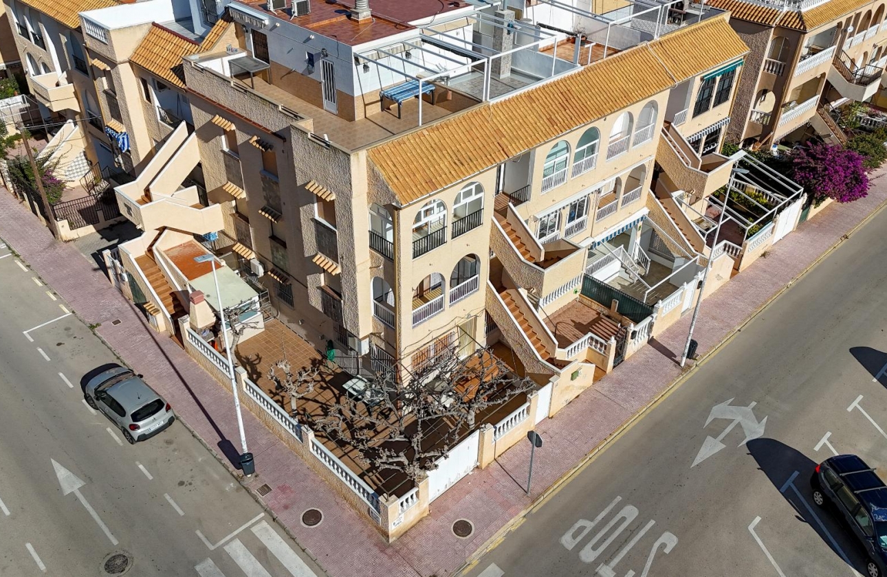 Resale - Bungalow - Torrevieja - PLAYA DE LA MATA