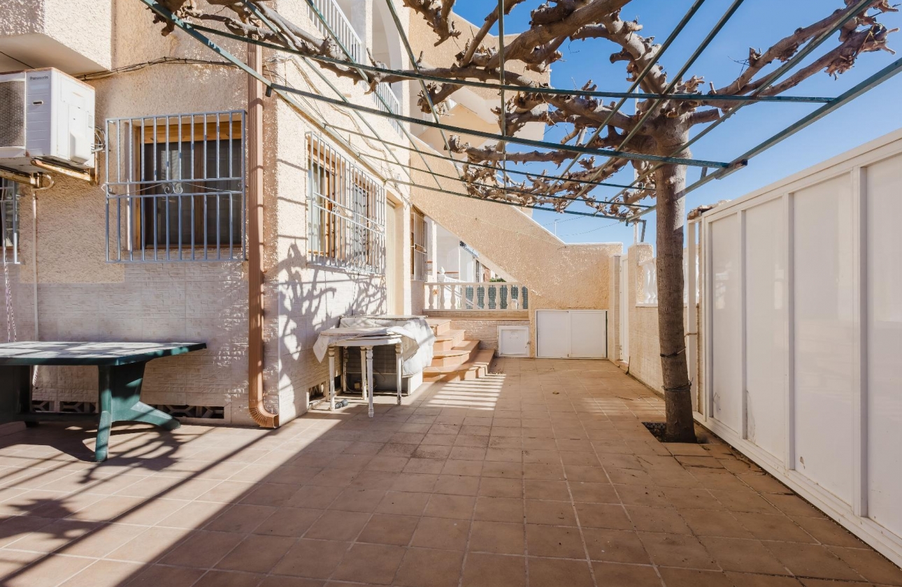 Resale - Bungalow - Torrevieja - PLAYA DE LA MATA