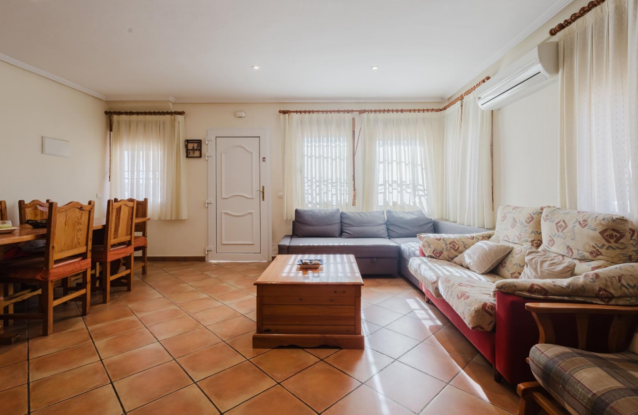 Resale - Bungalow - Torrevieja - PLAYA DE LA MATA