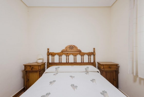 Resale - Bungalow - Torrevieja - PLAYA DE LA MATA