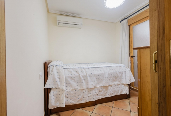 Resale - Bungalow - Torrevieja - PLAYA DE LA MATA