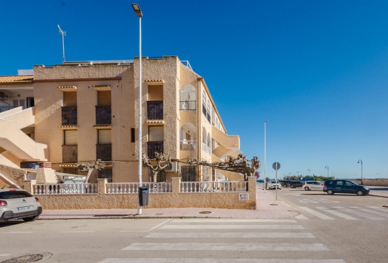 Resale - Bungalow - Torrevieja - PLAYA DE LA MATA