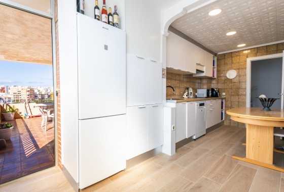 Resale - Apartment - Torrevieja - Playa del Acequión