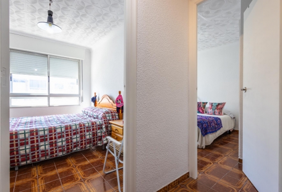 Resale - Apartment - Torrevieja - Playa del Acequión