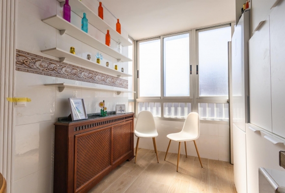 Resale - Apartment - Torrevieja - Playa del Acequión