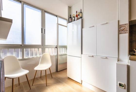 Resale - Apartment - Torrevieja - Playa del Acequión