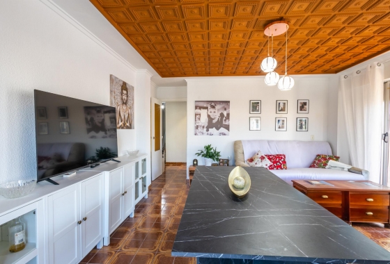 Resale - Apartment - Torrevieja - Playa del Acequión