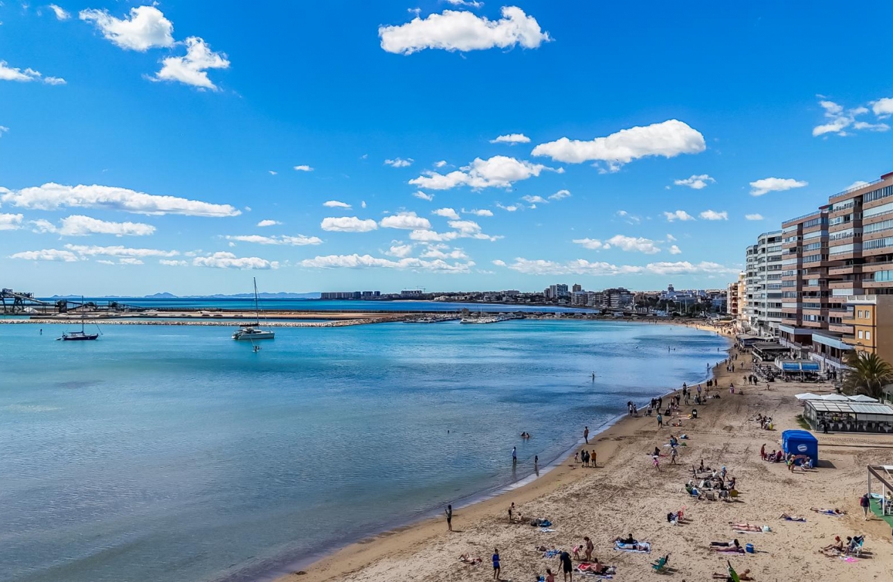 Resale - Apartment - Torrevieja - Playa del Acequión