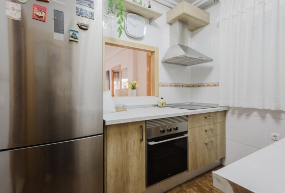 Resale - Apartment - Torrevieja - Playa del Acequión