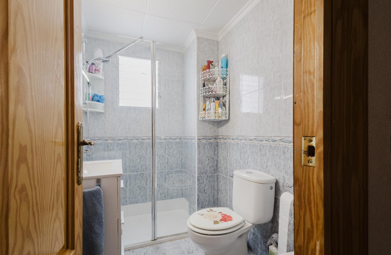 Resale - Apartment - Torrevieja - Playa del Acequión