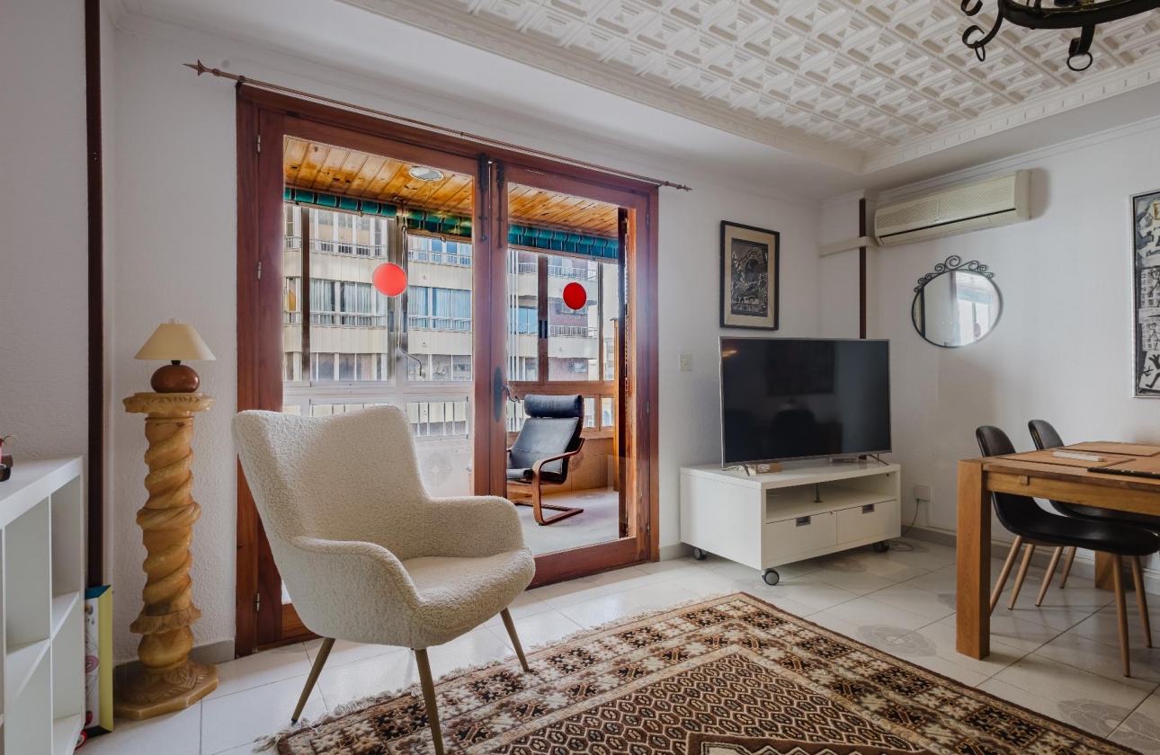 Resale - Apartment - Torrevieja - Playa del Acequión