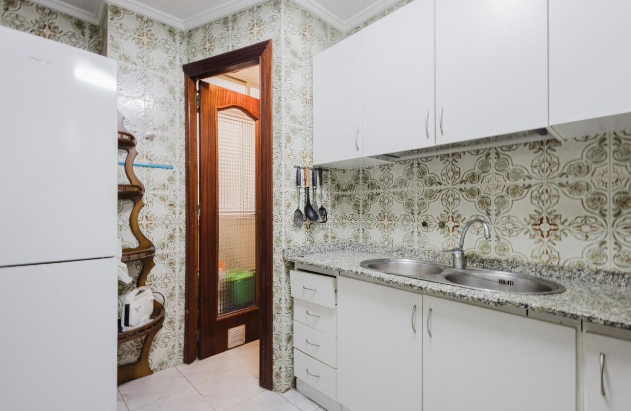 Resale - Apartment - Torrevieja - Playa del Acequión