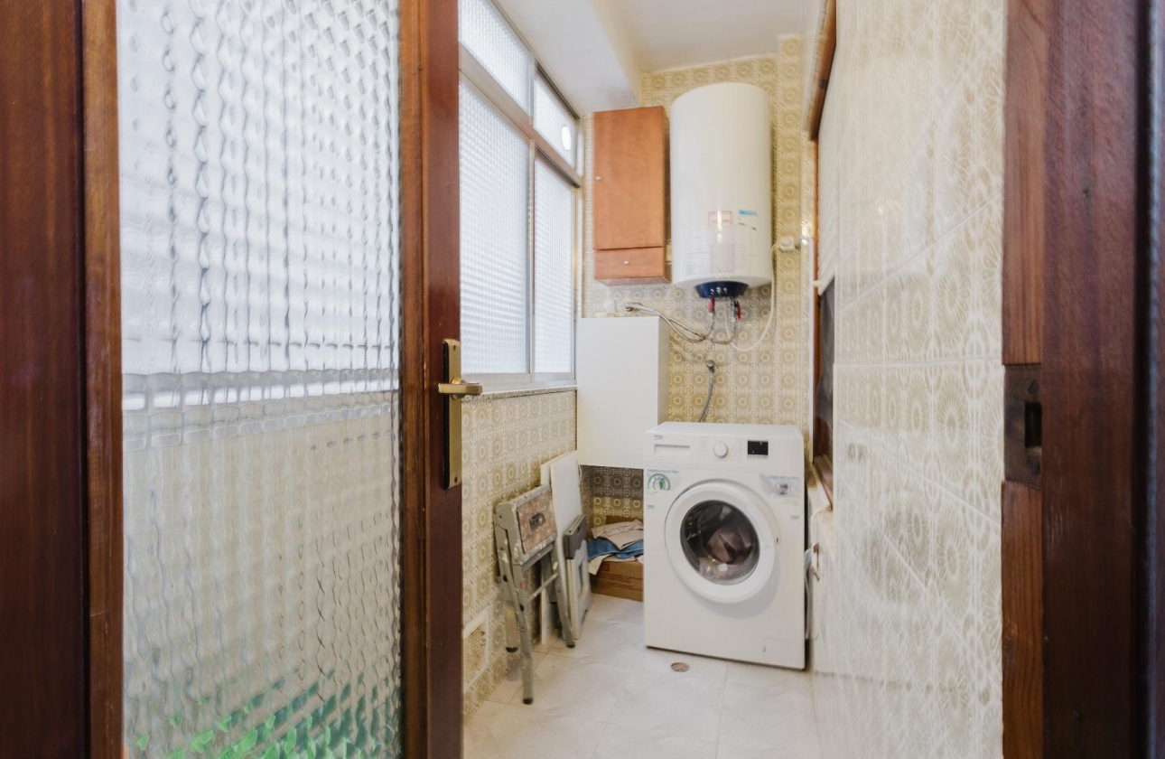 Resale - Apartment - Torrevieja - Playa del Acequión