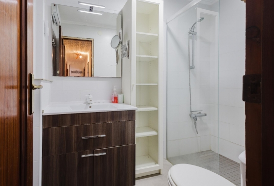 Resale - Apartment - Torrevieja - Playa del Acequión