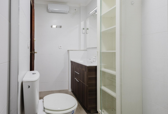 Resale - Apartment - Torrevieja - Playa del Acequión