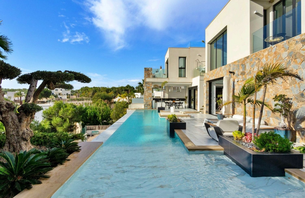 Resale - Villa - Orihuela - Las Colinas Golf