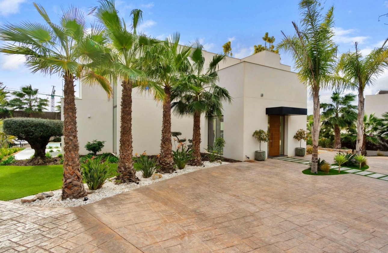 Resale - Villa - Orihuela - Las Colinas Golf