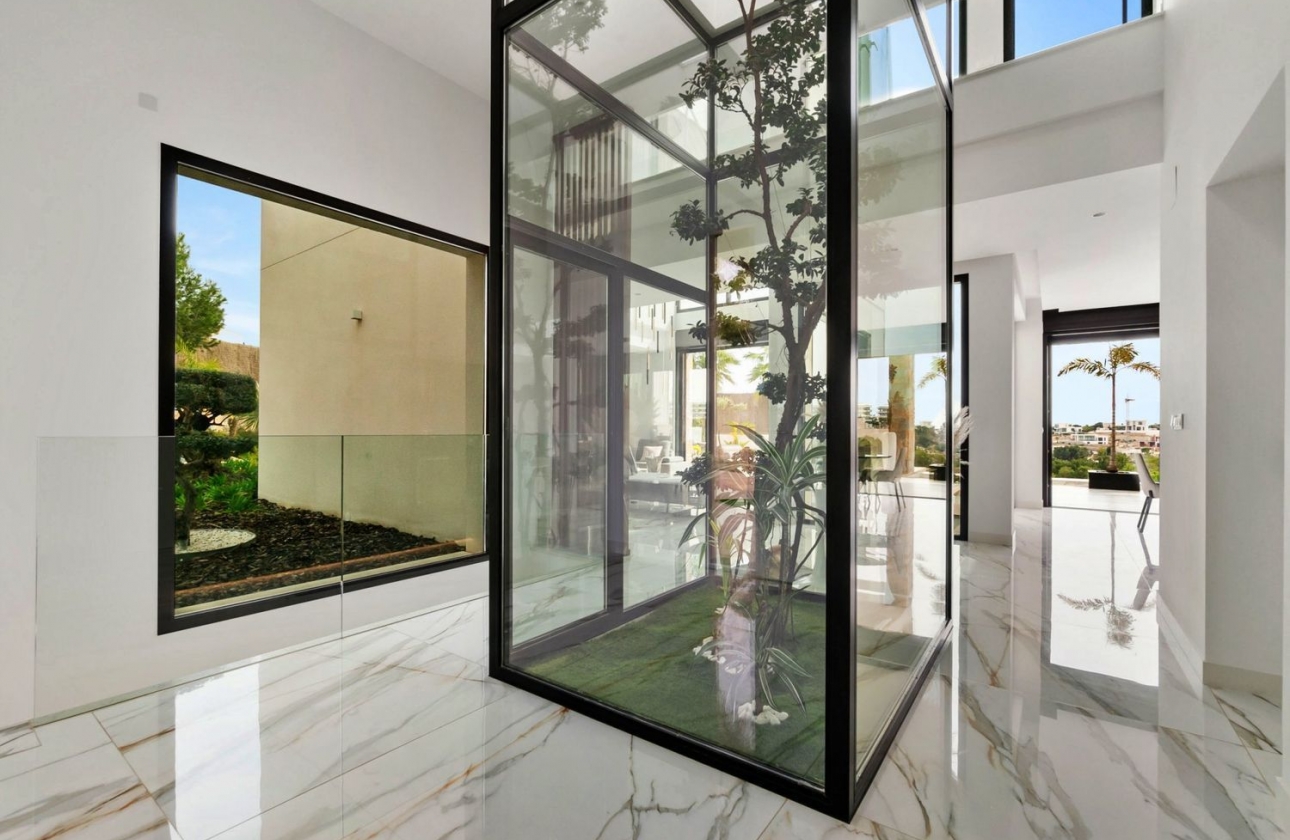 Resale - Villa - Orihuela - Las Colinas Golf