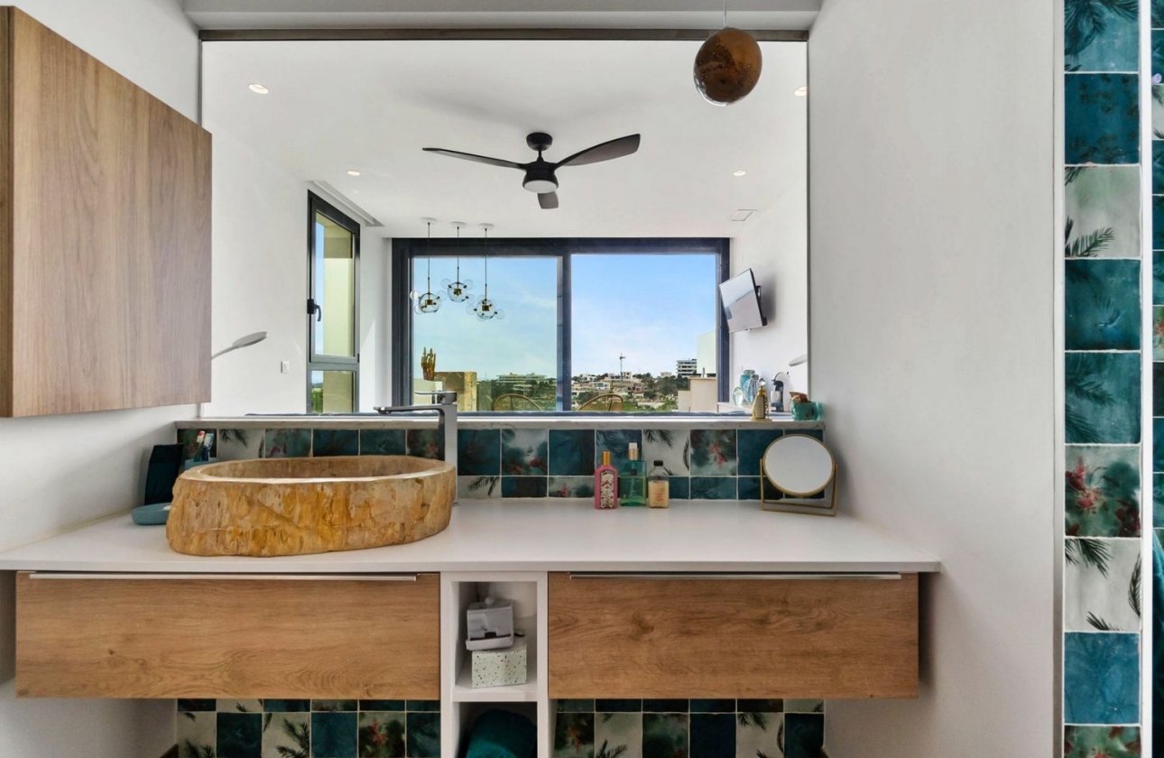 Resale - Villa - Orihuela - Las Colinas Golf