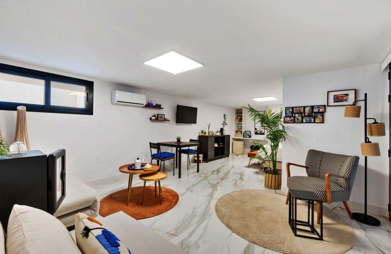 Resale - Villa - Orihuela - Las Colinas Golf