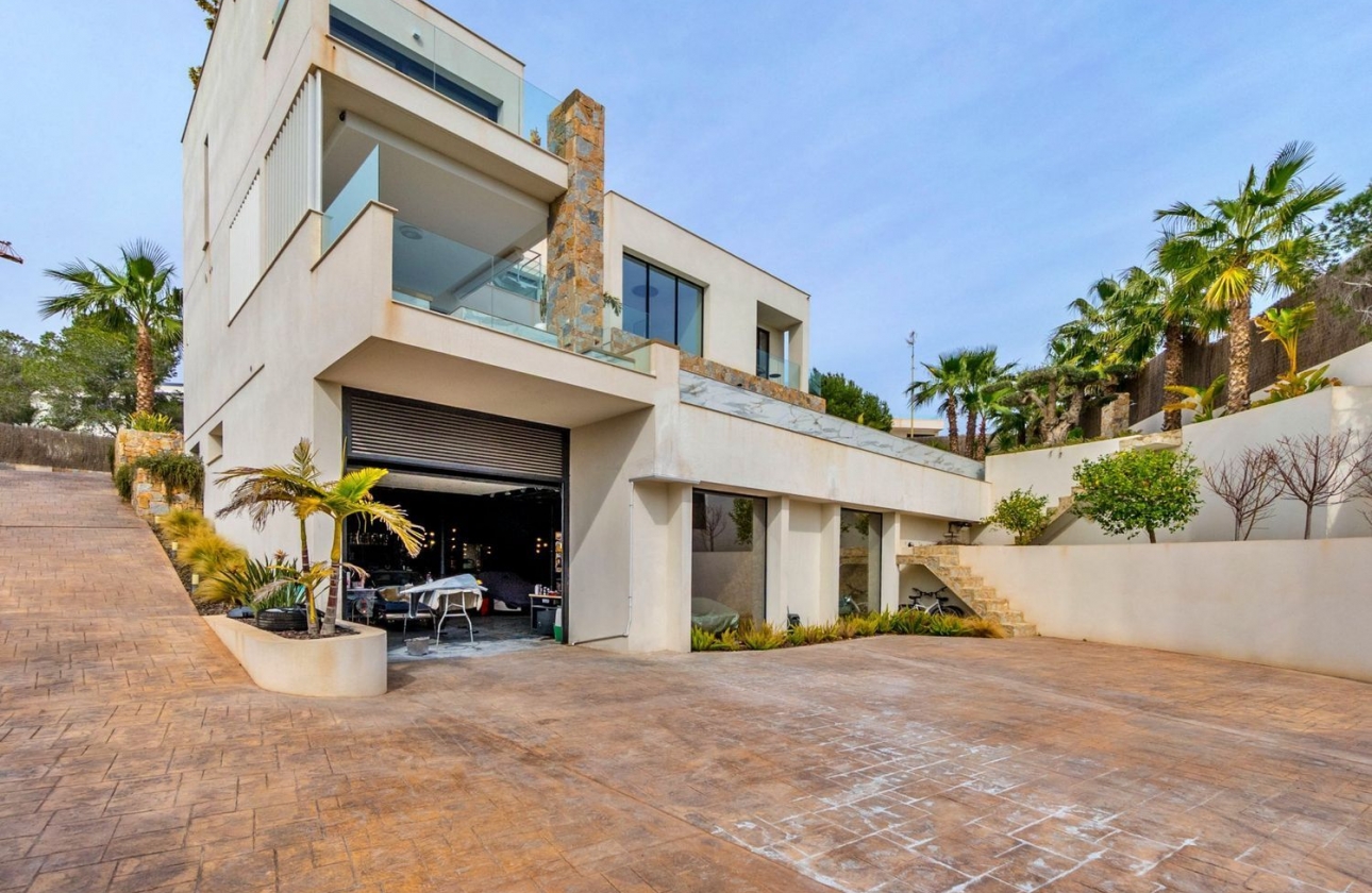 Resale - Villa - Orihuela - Las Colinas Golf