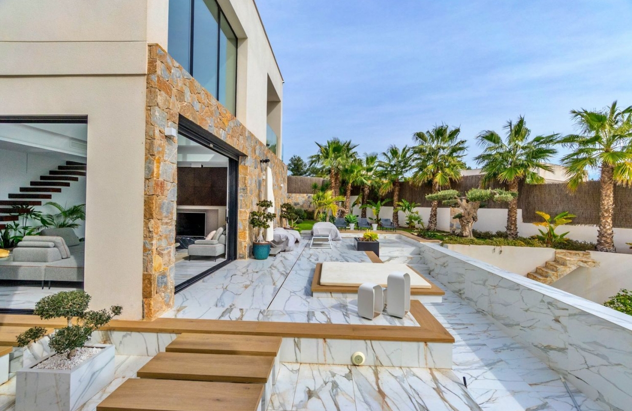 Resale - Villa - Orihuela - Las Colinas Golf