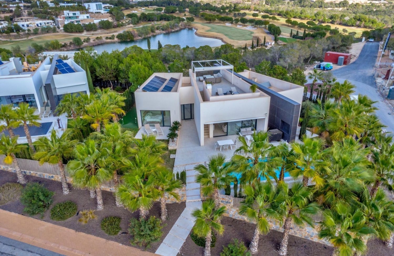 Resale - Villa - Orihuela - Las Colinas Golf