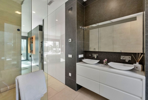 Resale - Villa - Orihuela - Las Colinas Golf