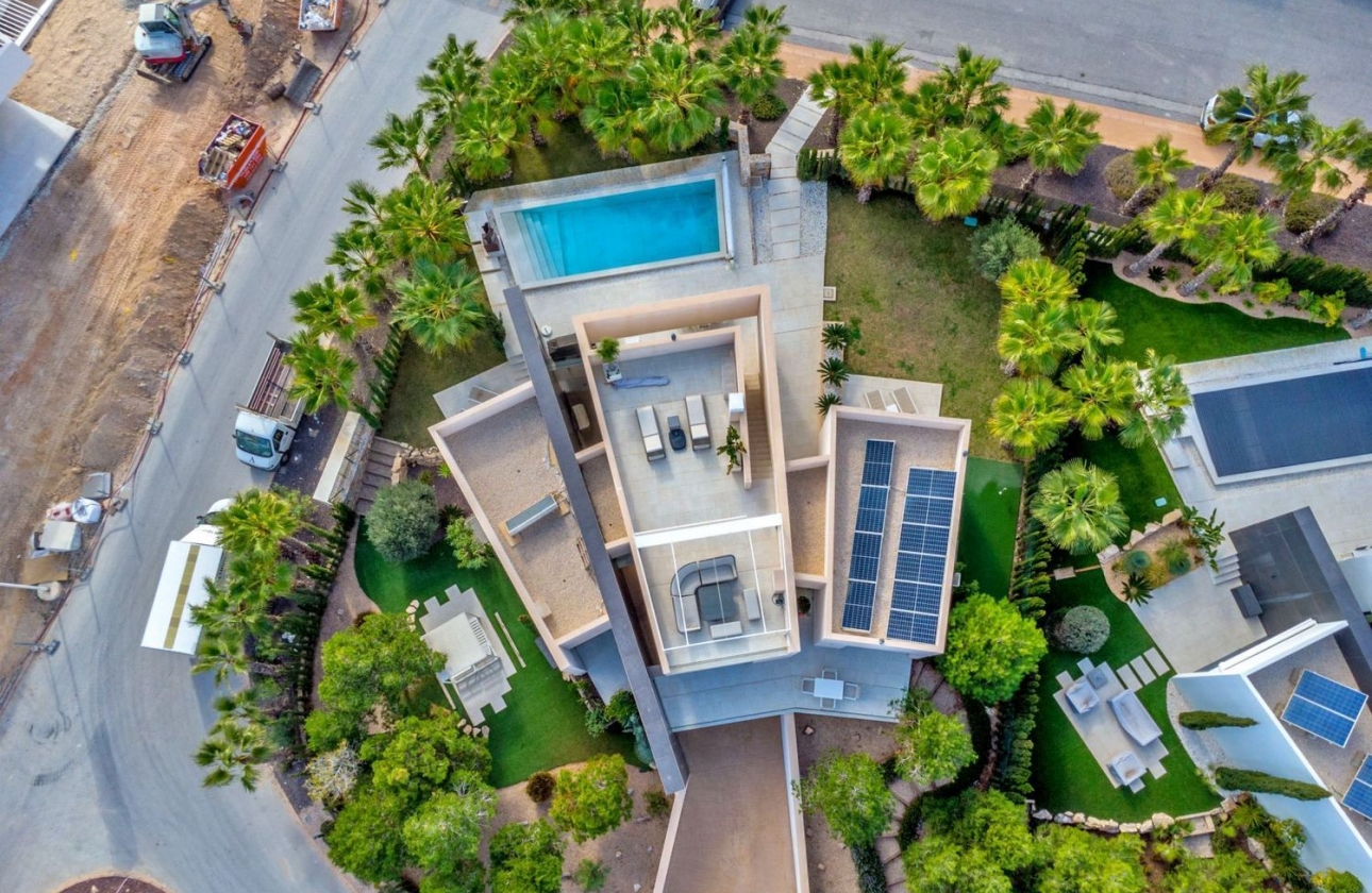 Resale - Villa - Orihuela - Las Colinas Golf