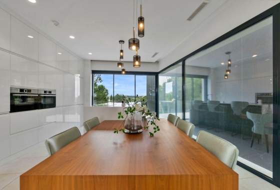 Resale - Villa - Orihuela - Las Colinas Golf