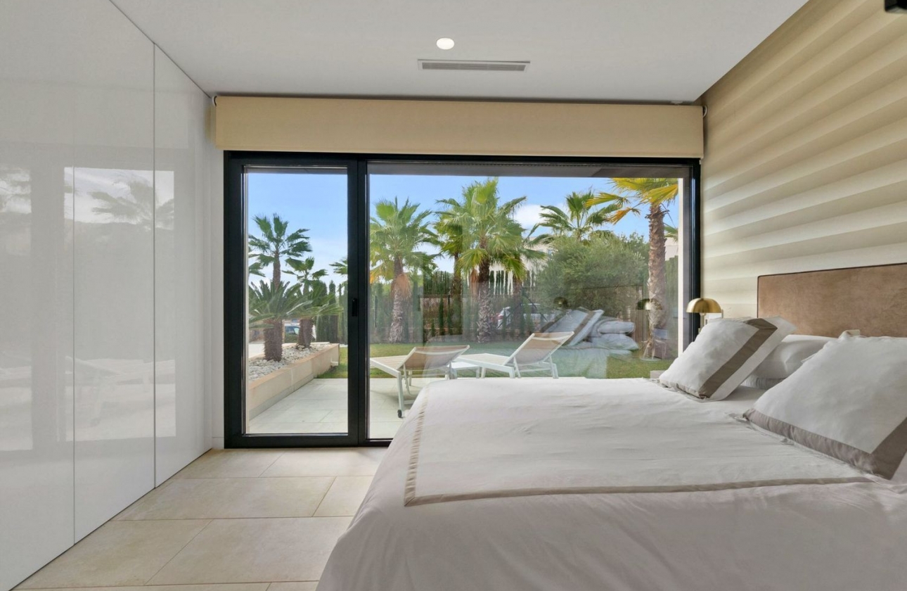 Resale - Villa - Orihuela - Las Colinas Golf