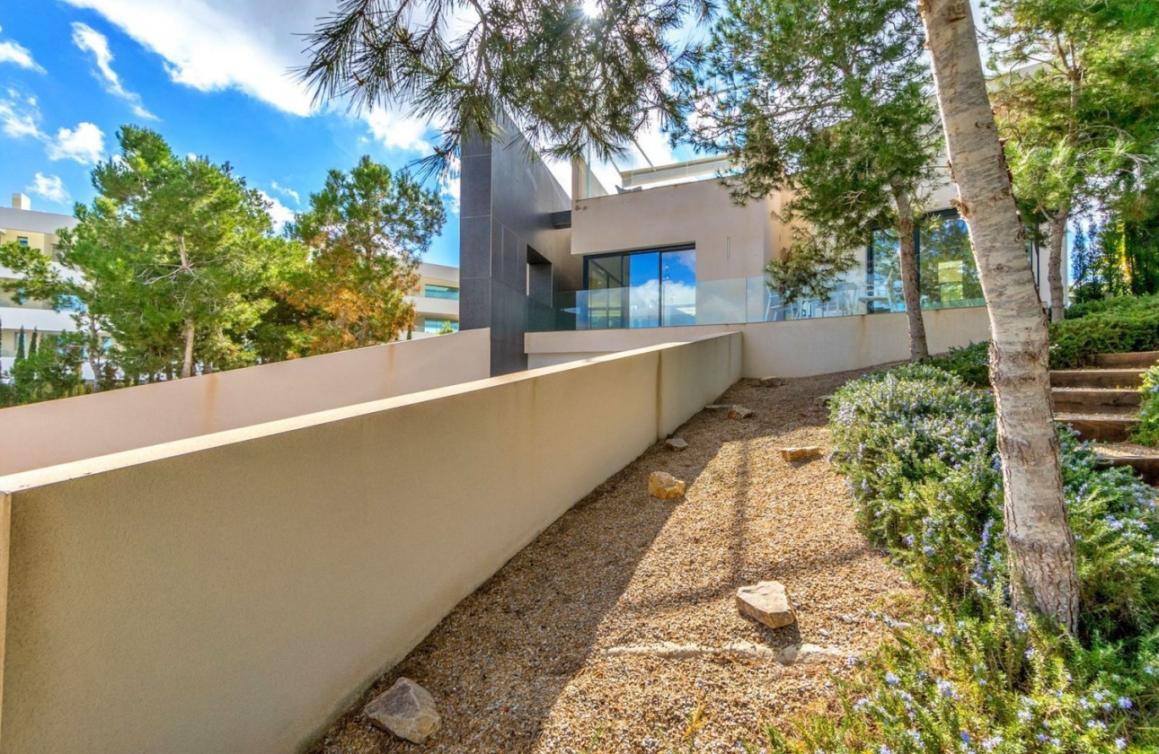 Resale - Villa - Orihuela - Las Colinas Golf