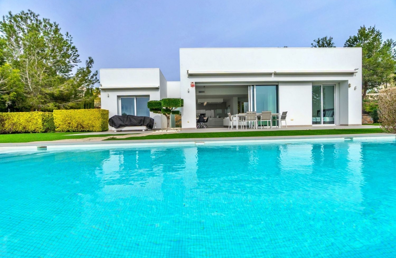 Resale - Villa - Orihuela - Las Colinas Golf