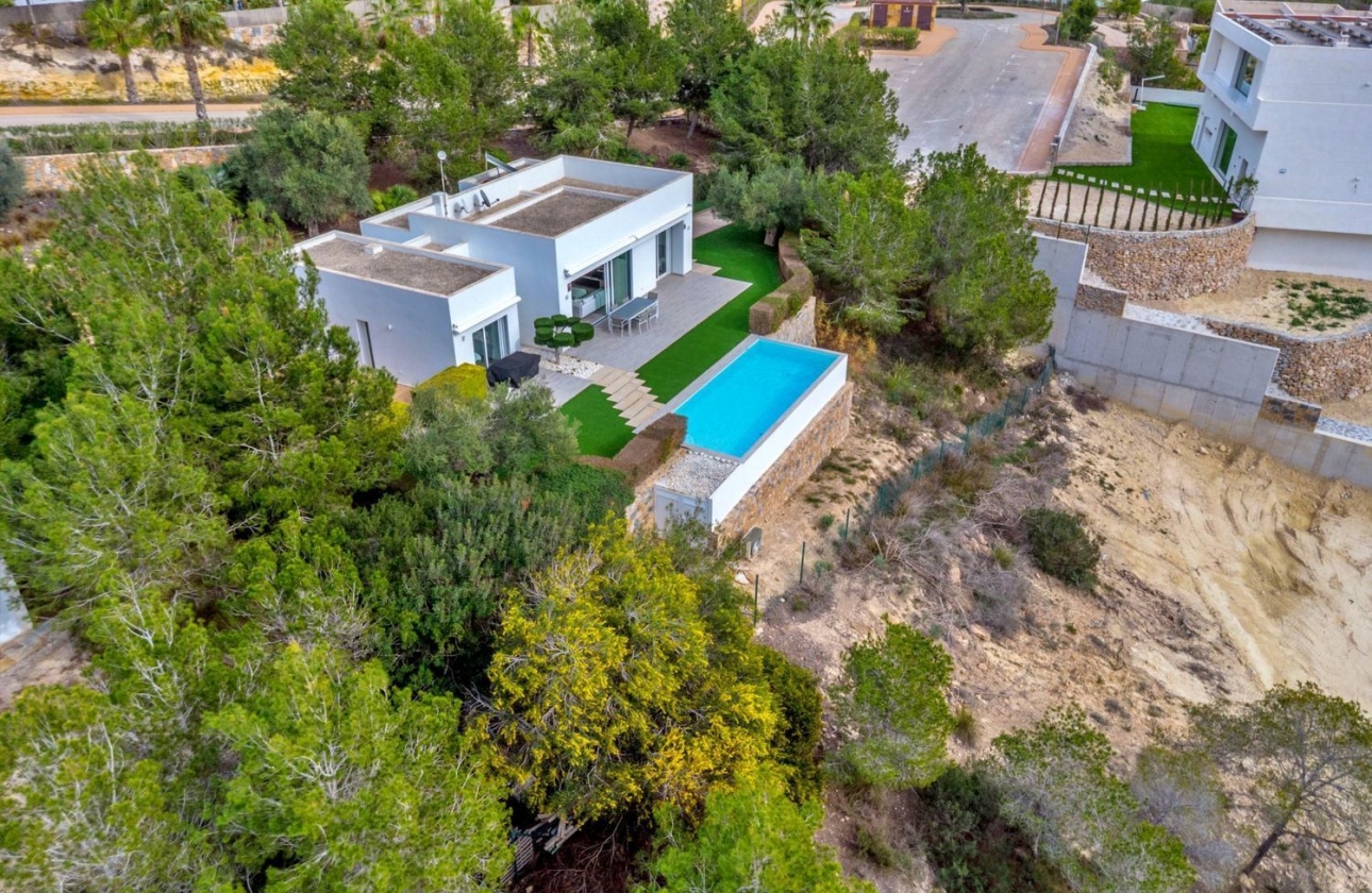 Resale - Villa - Orihuela - Las Colinas Golf