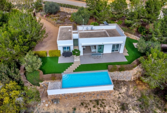 Resale - Villa - Orihuela - Las Colinas Golf