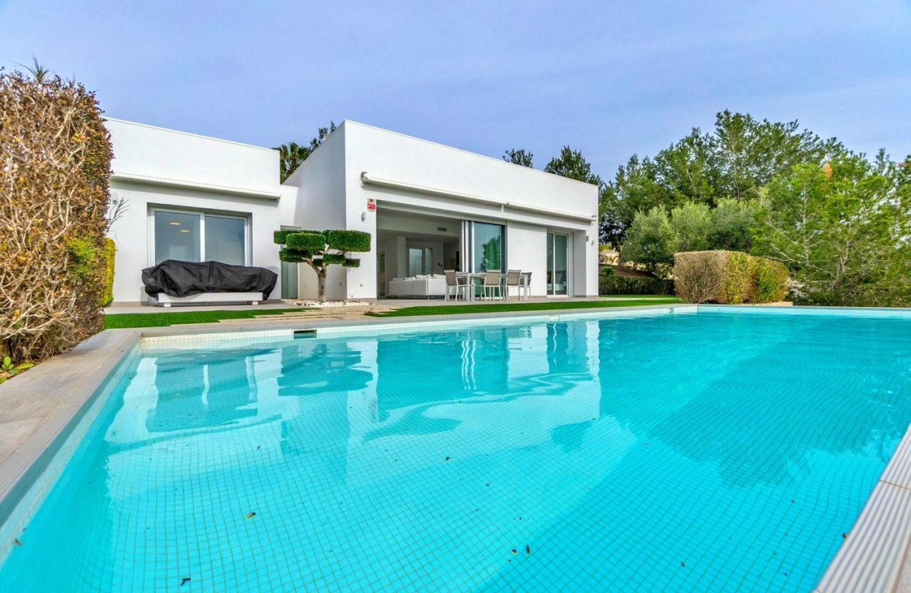 Resale - Villa - Orihuela - Las Colinas Golf