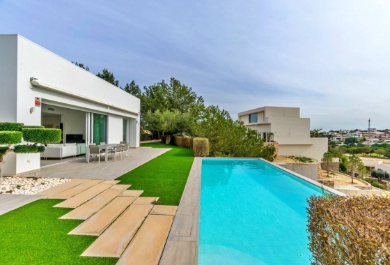 Resale - Villa - Orihuela - Las Colinas Golf