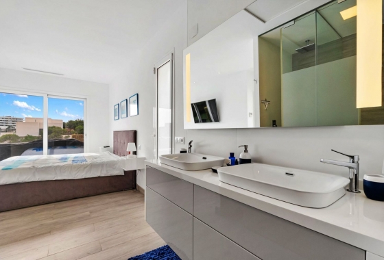 Resale - Villa - Orihuela - Las Colinas Golf