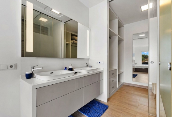 Resale - Villa - Orihuela - Las Colinas Golf