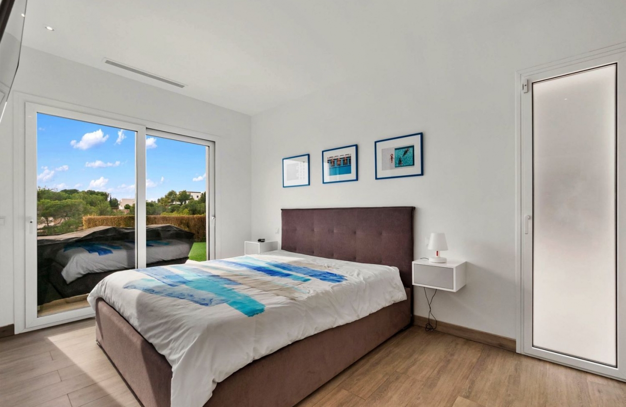 Resale - Villa - Orihuela - Las Colinas Golf