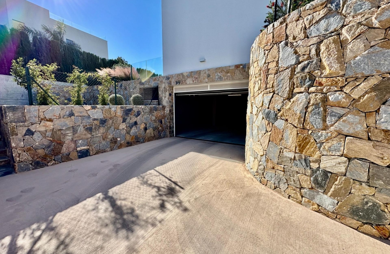 Resale - Villa - Orihuela - Las Colinas Golf