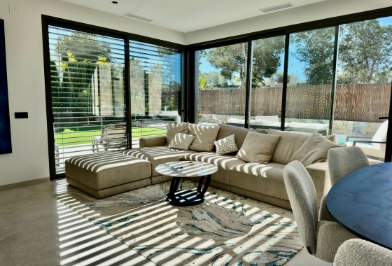 Resale - Villa - Orihuela - Las Colinas Golf