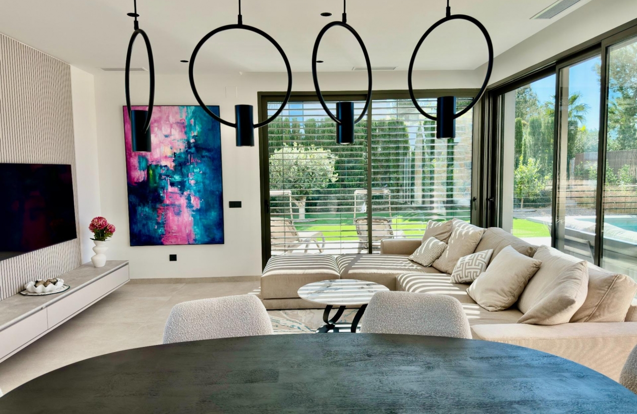 Resale - Villa - Orihuela - Las Colinas Golf