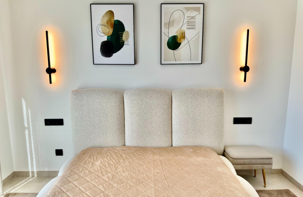 Resale - Villa - Orihuela - Las Colinas Golf