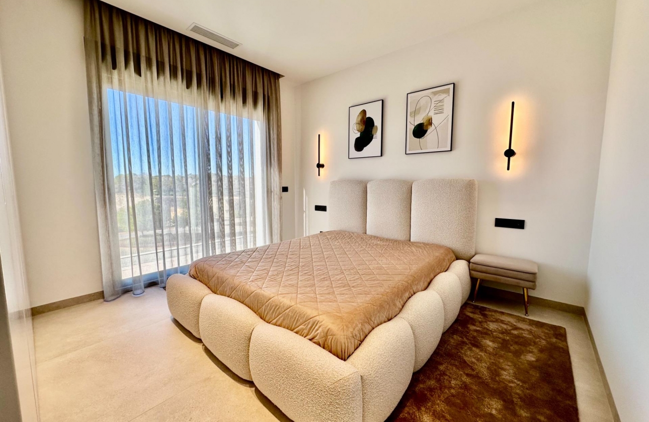 Resale - Villa - Orihuela - Las Colinas Golf