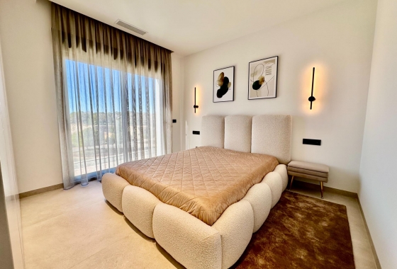 Resale - Villa - Orihuela - Las Colinas Golf